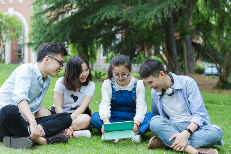 衡山县职业中等专业学校的招生代码和办学性质